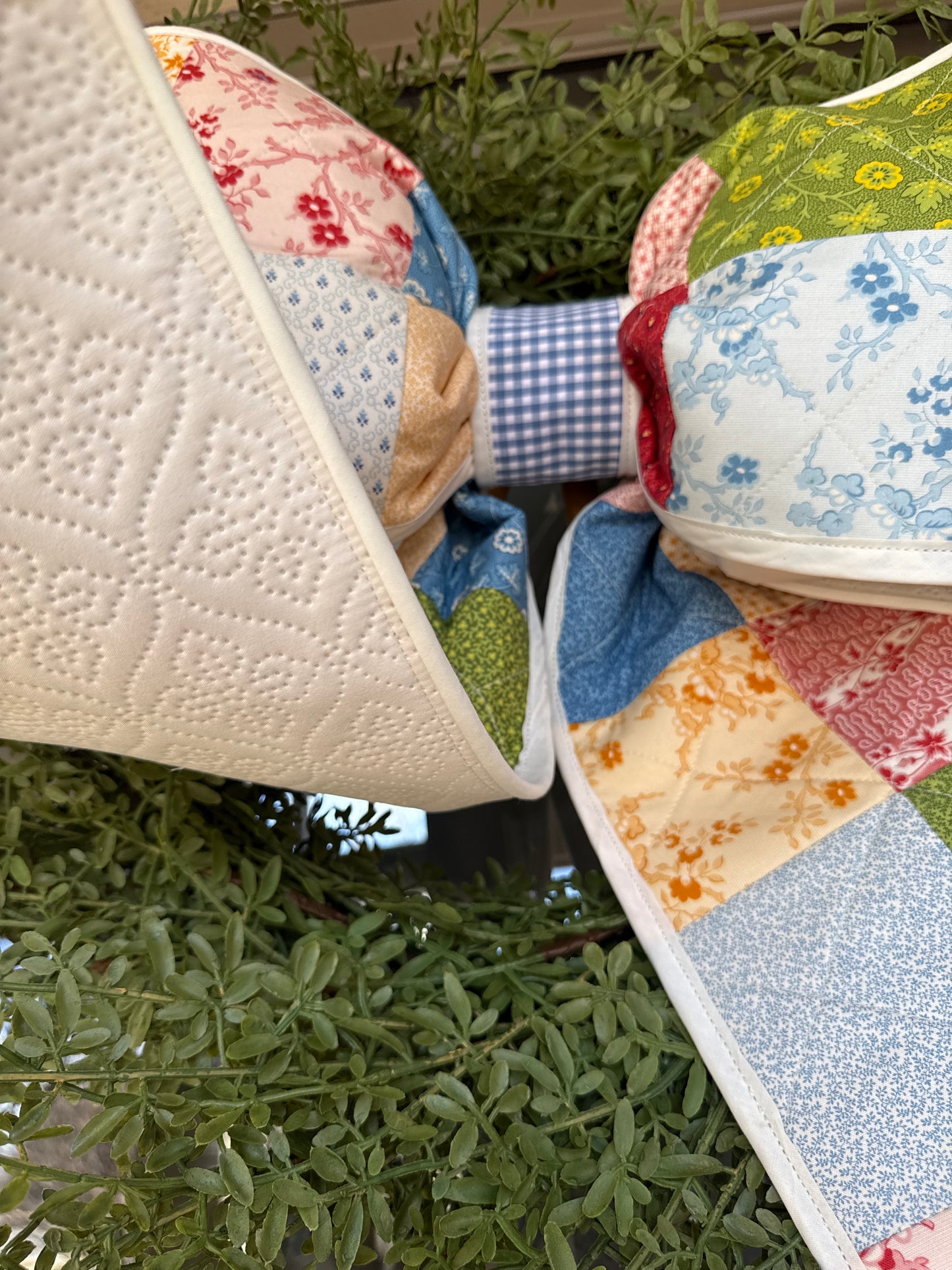 Antique Floral Quilted Bow