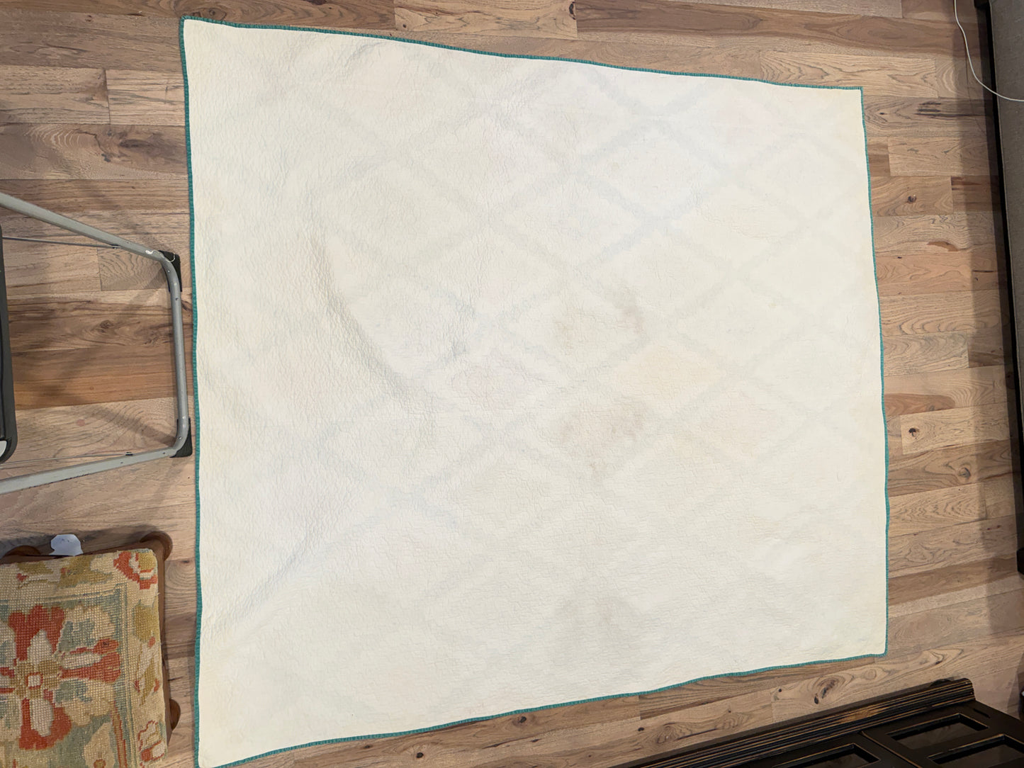 Vintage Floral Hexagon Quilt