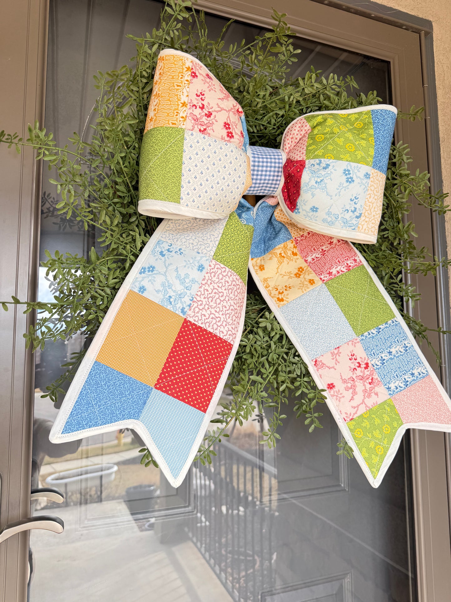 Antique Floral Quilted Bow