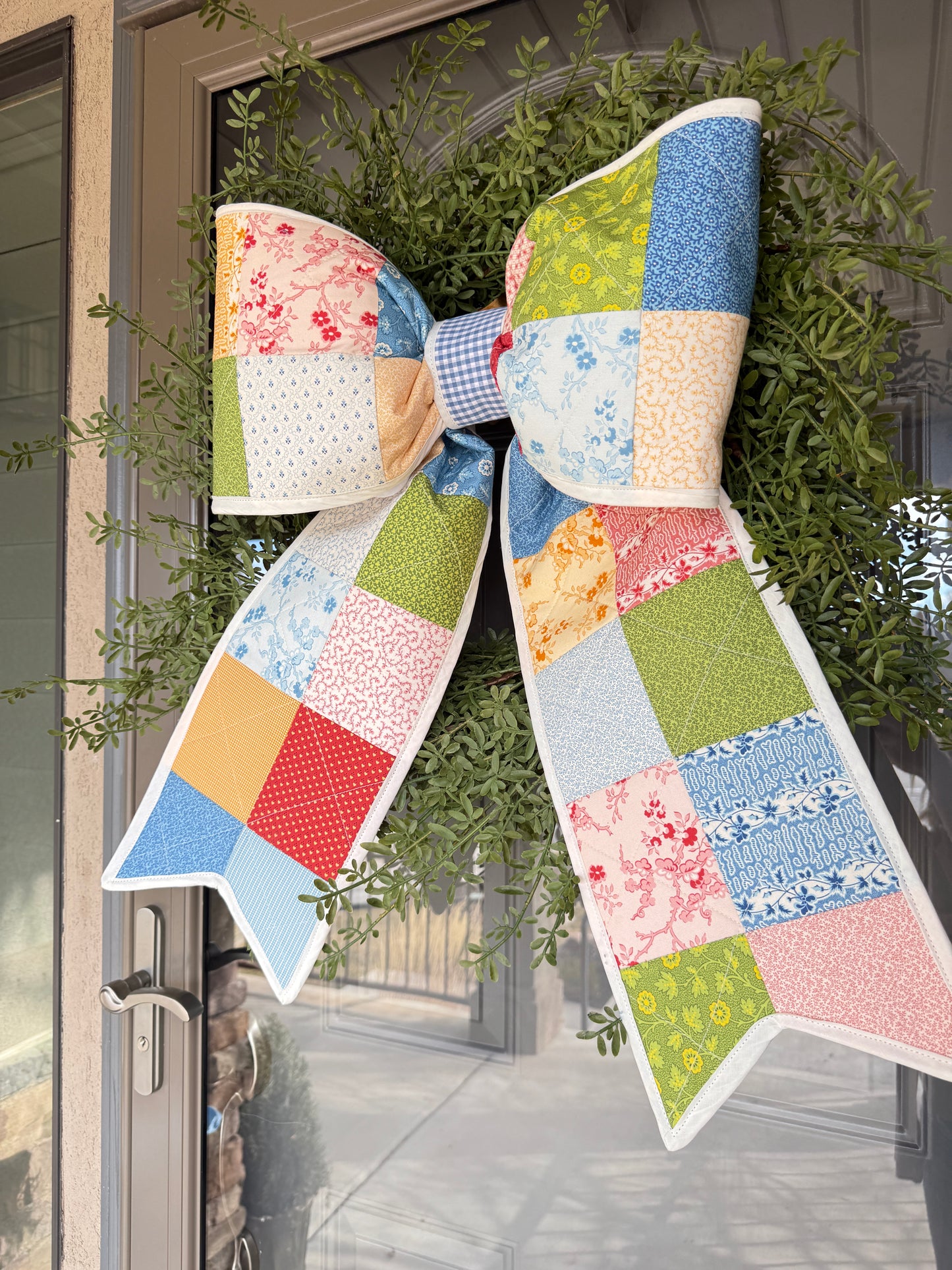 Antique Floral Quilted Bow