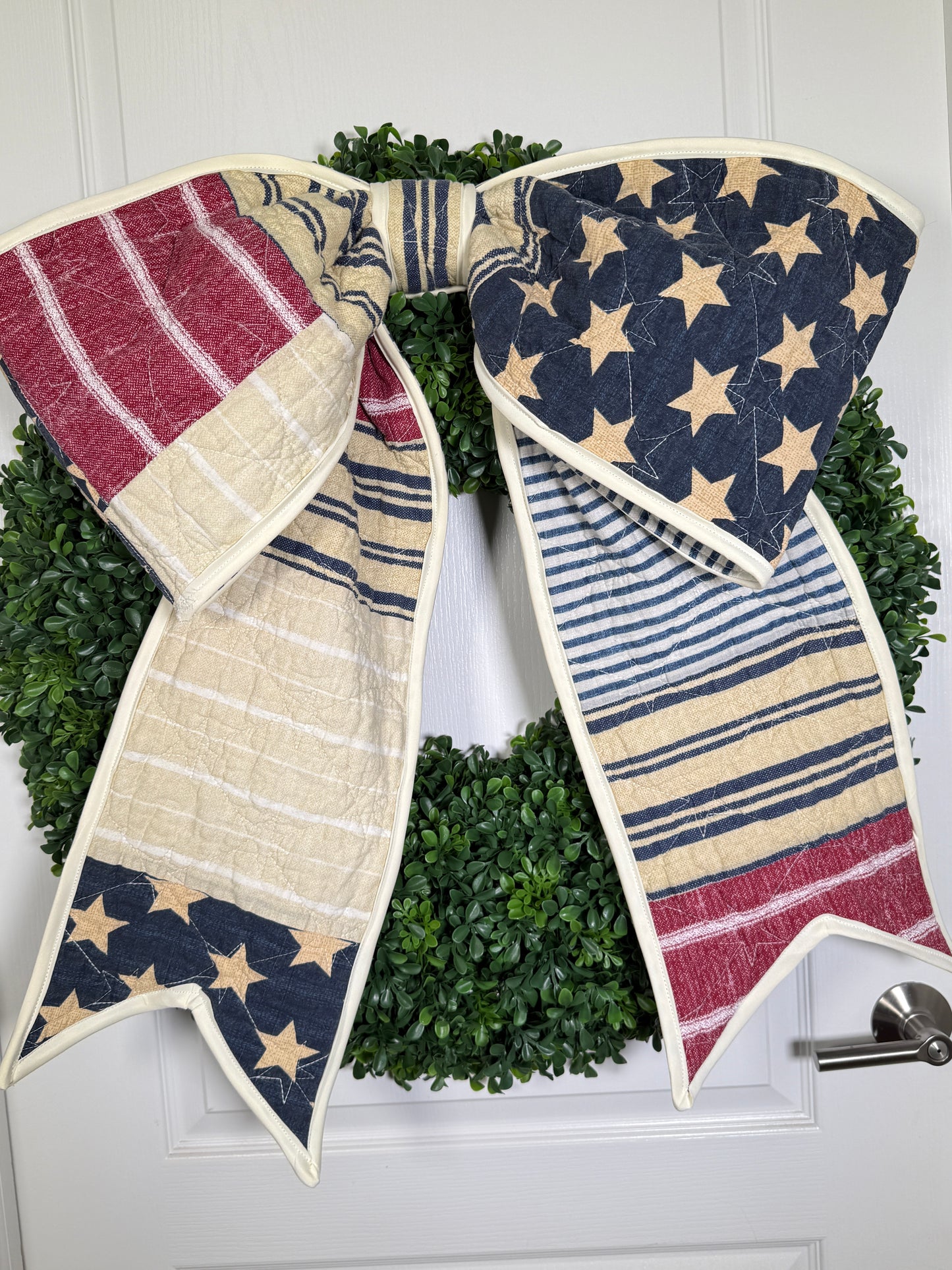 Old World American Floppy Quilt Bow