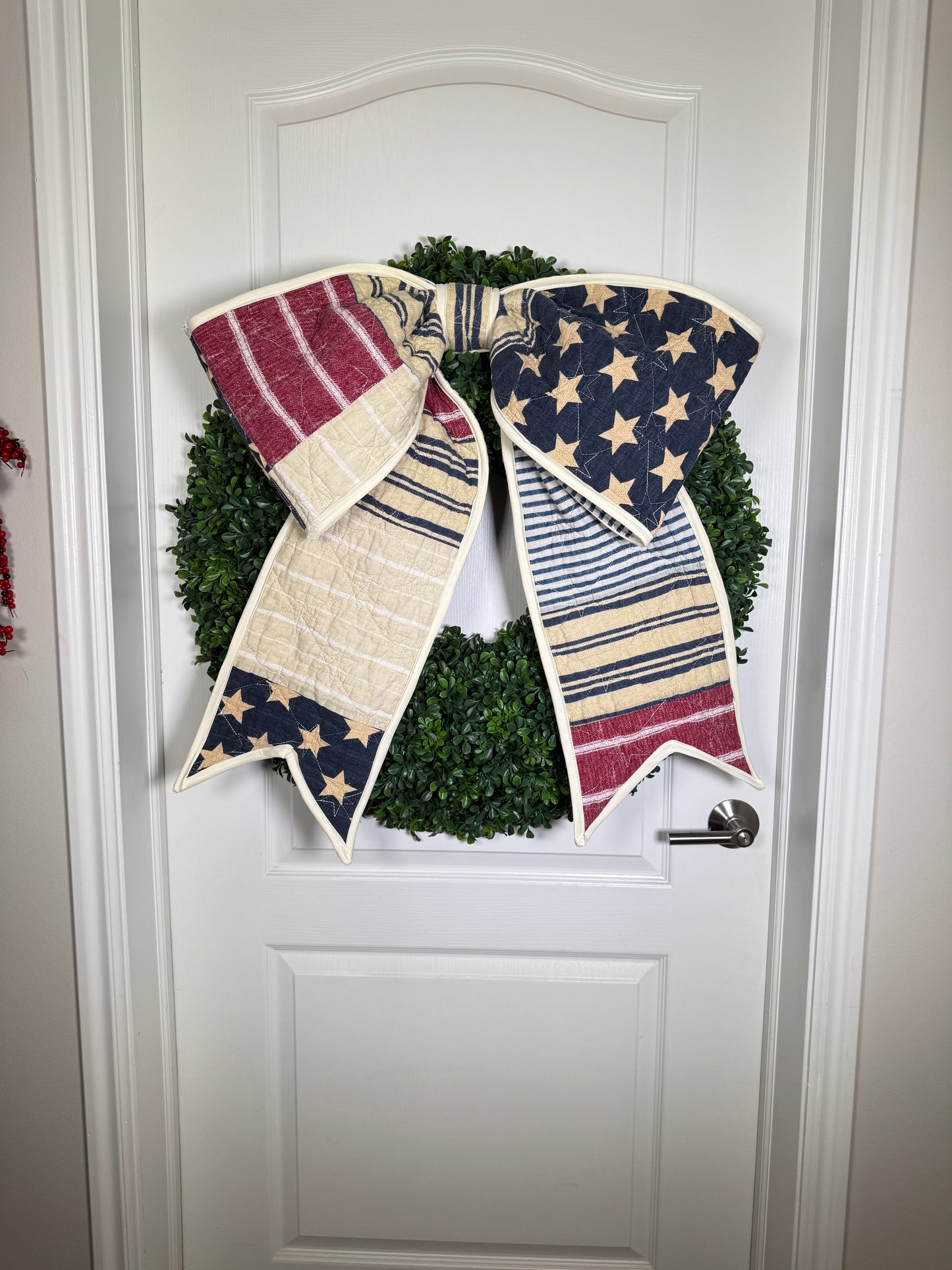 Old World American Floppy Quilt Bow