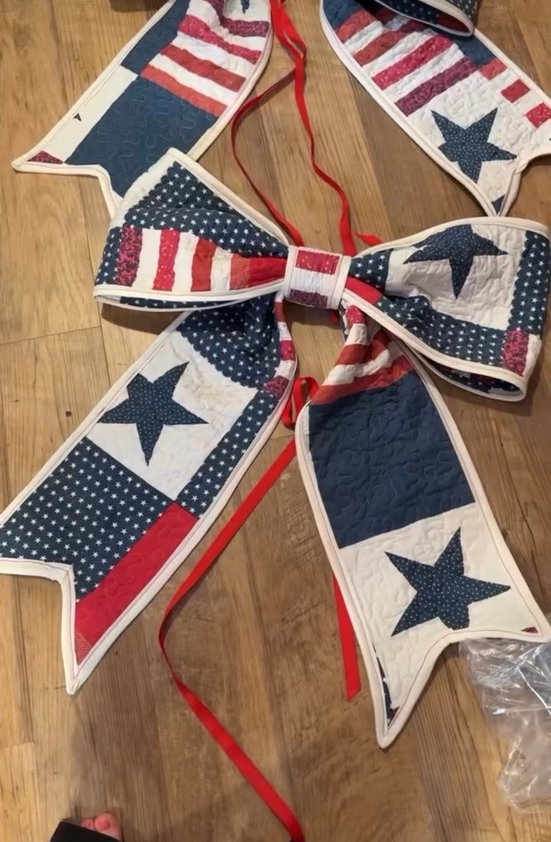 American Print Floppy Quilt Bow