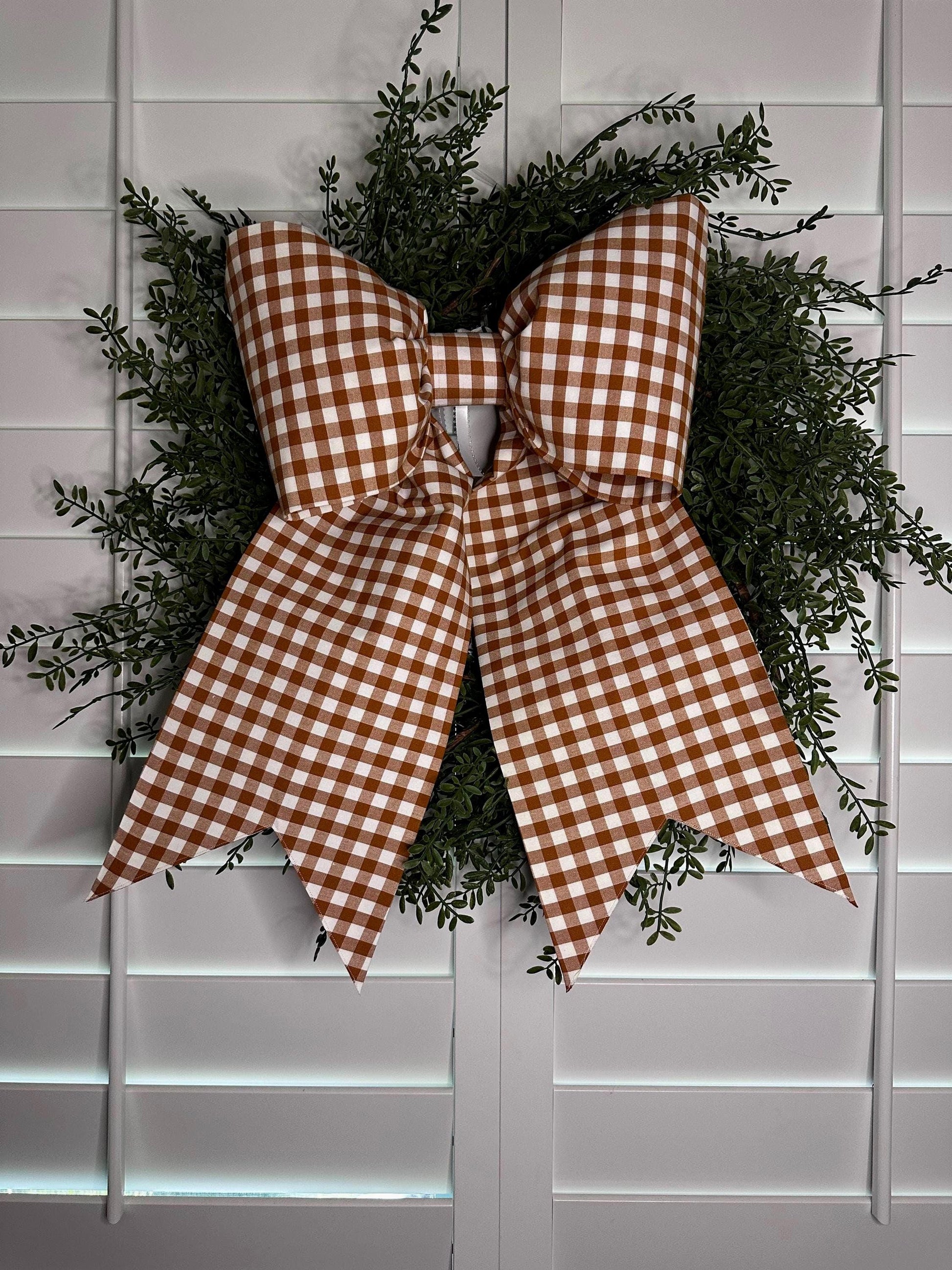 Grand size bow