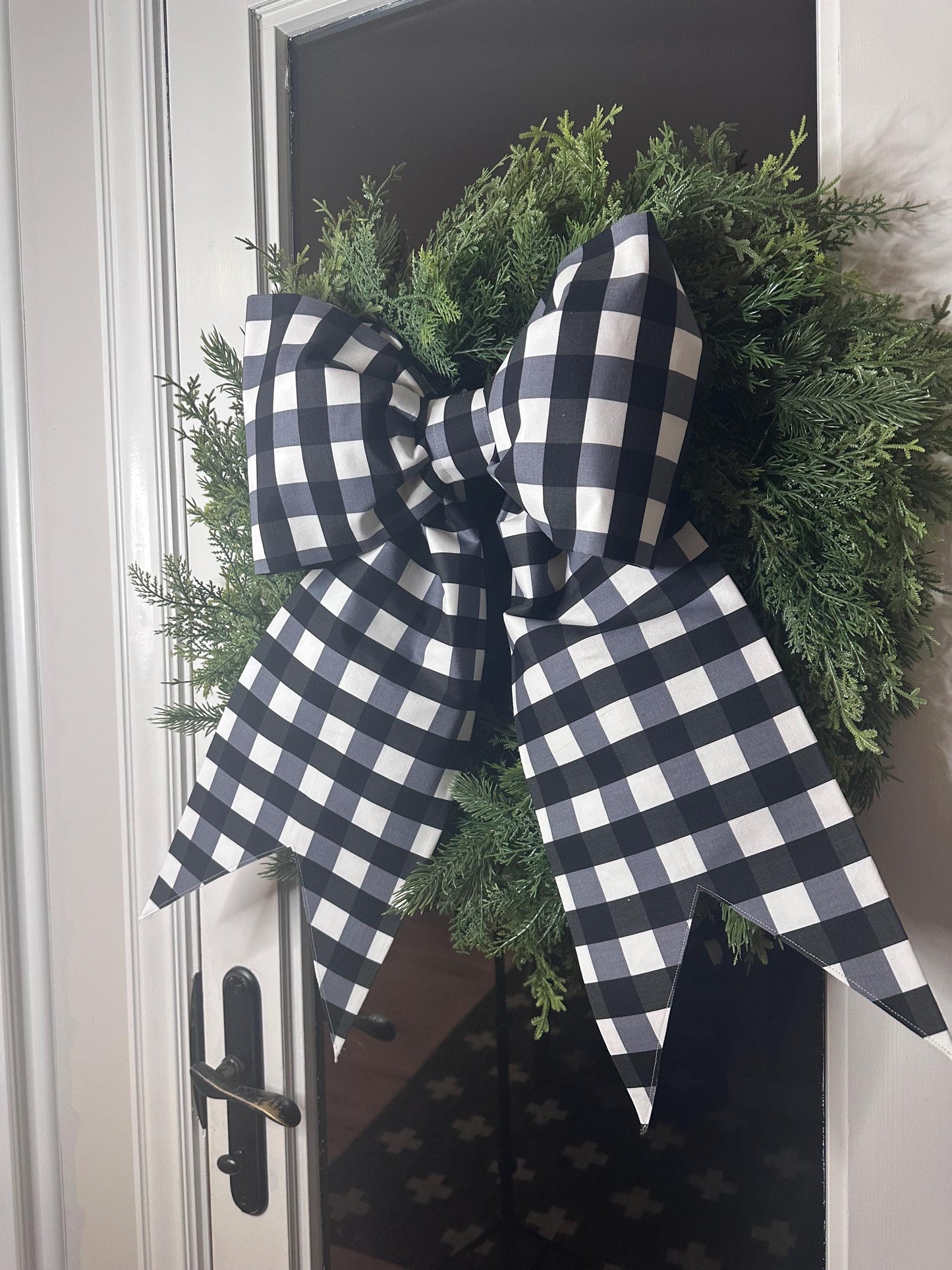 Black & White Windowpane Bow