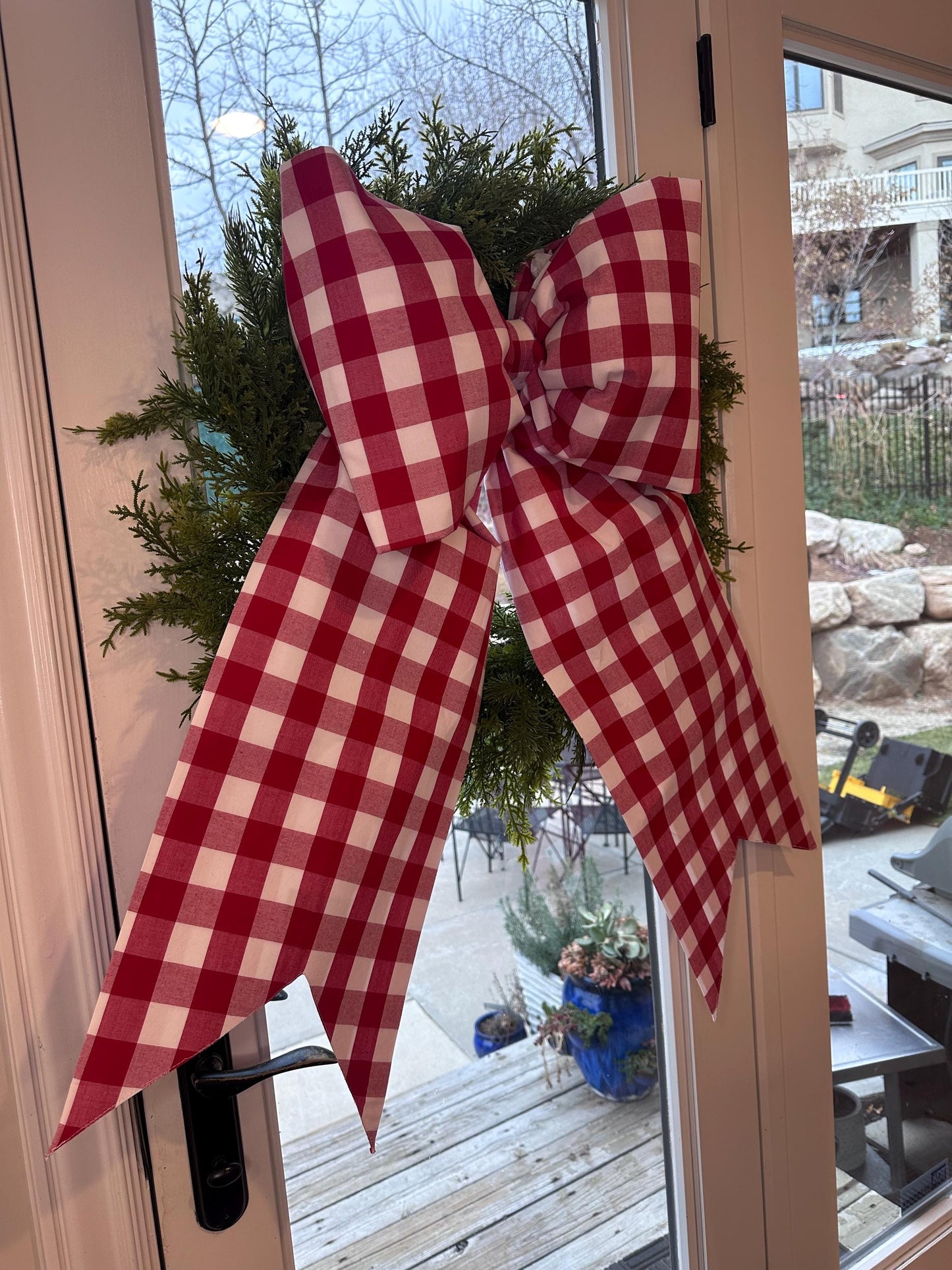 Red & White Buffalo Check Bow