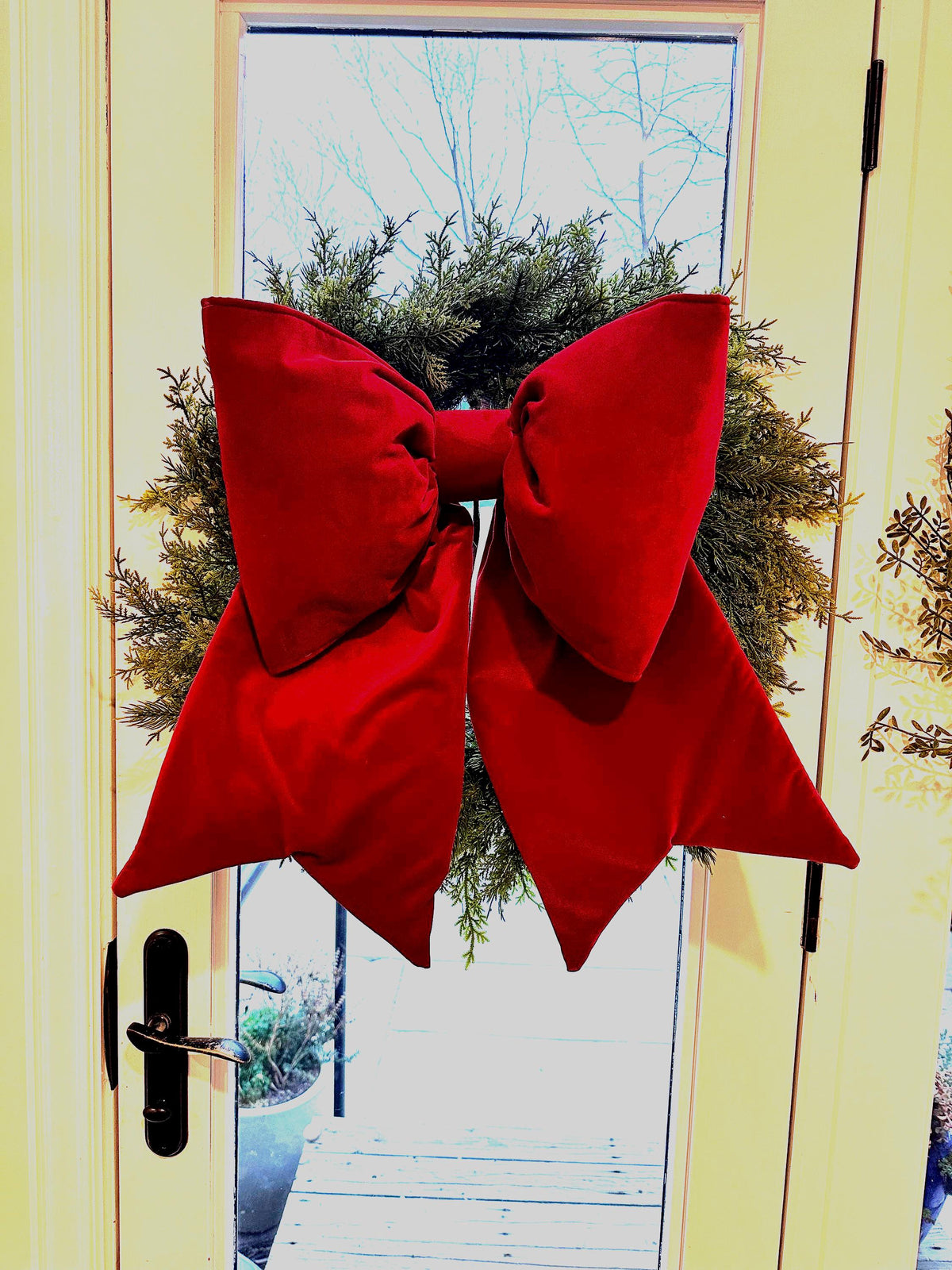 grande velvet bow