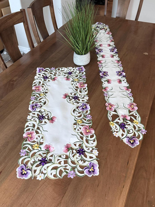 Pansy Patch Table Runner