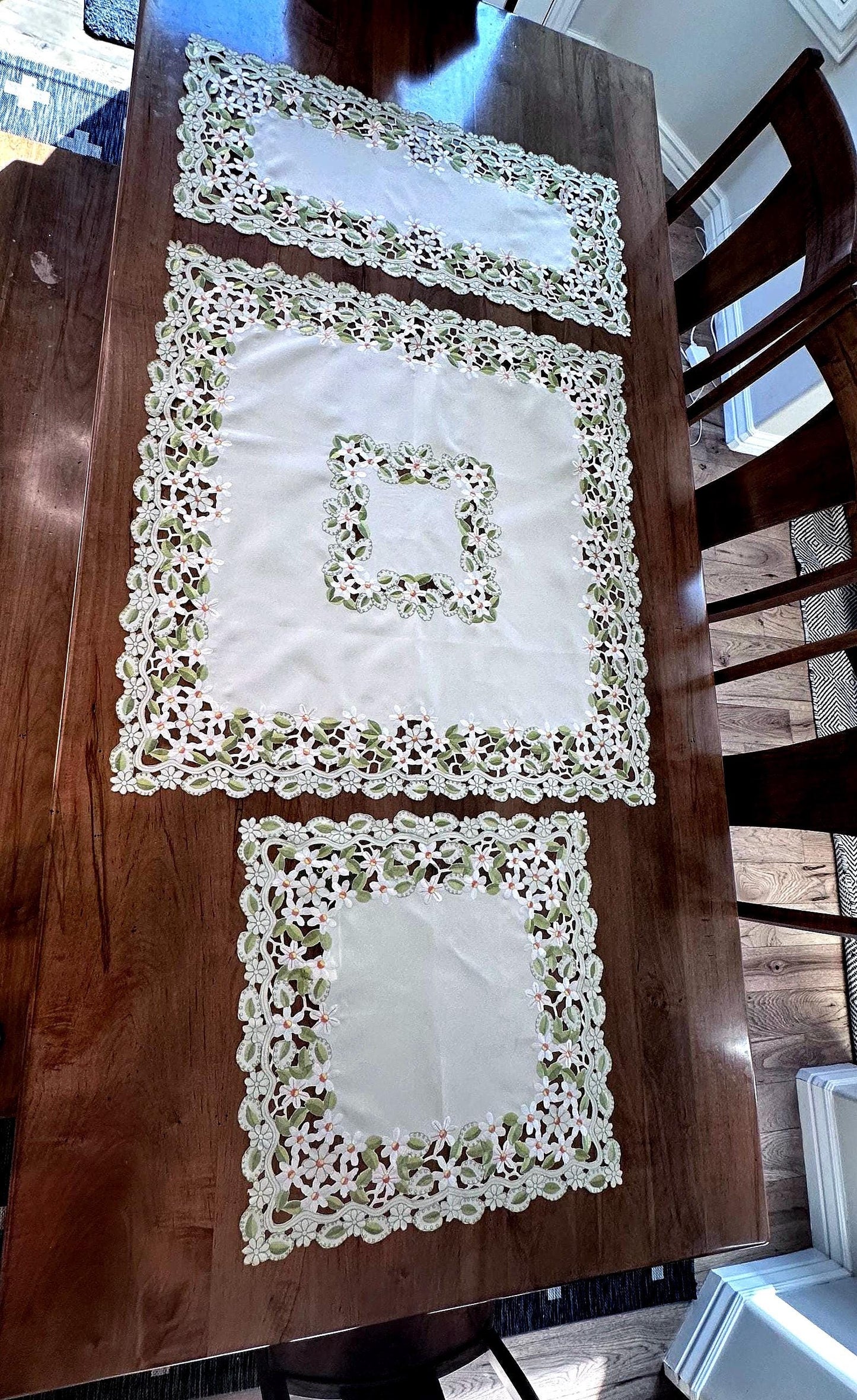 Daisy Cutwork Table Runner