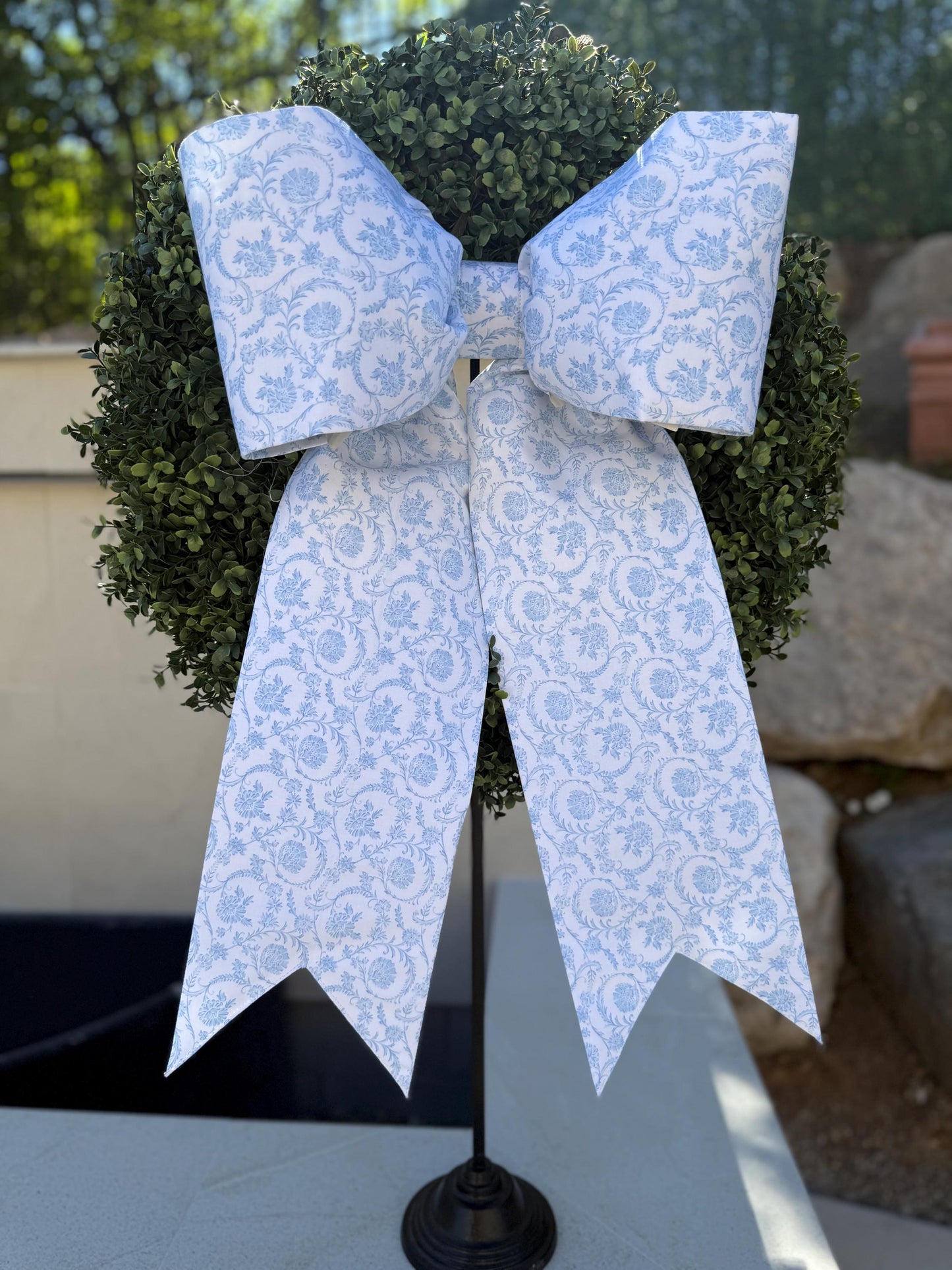 Chinoiserie Bow