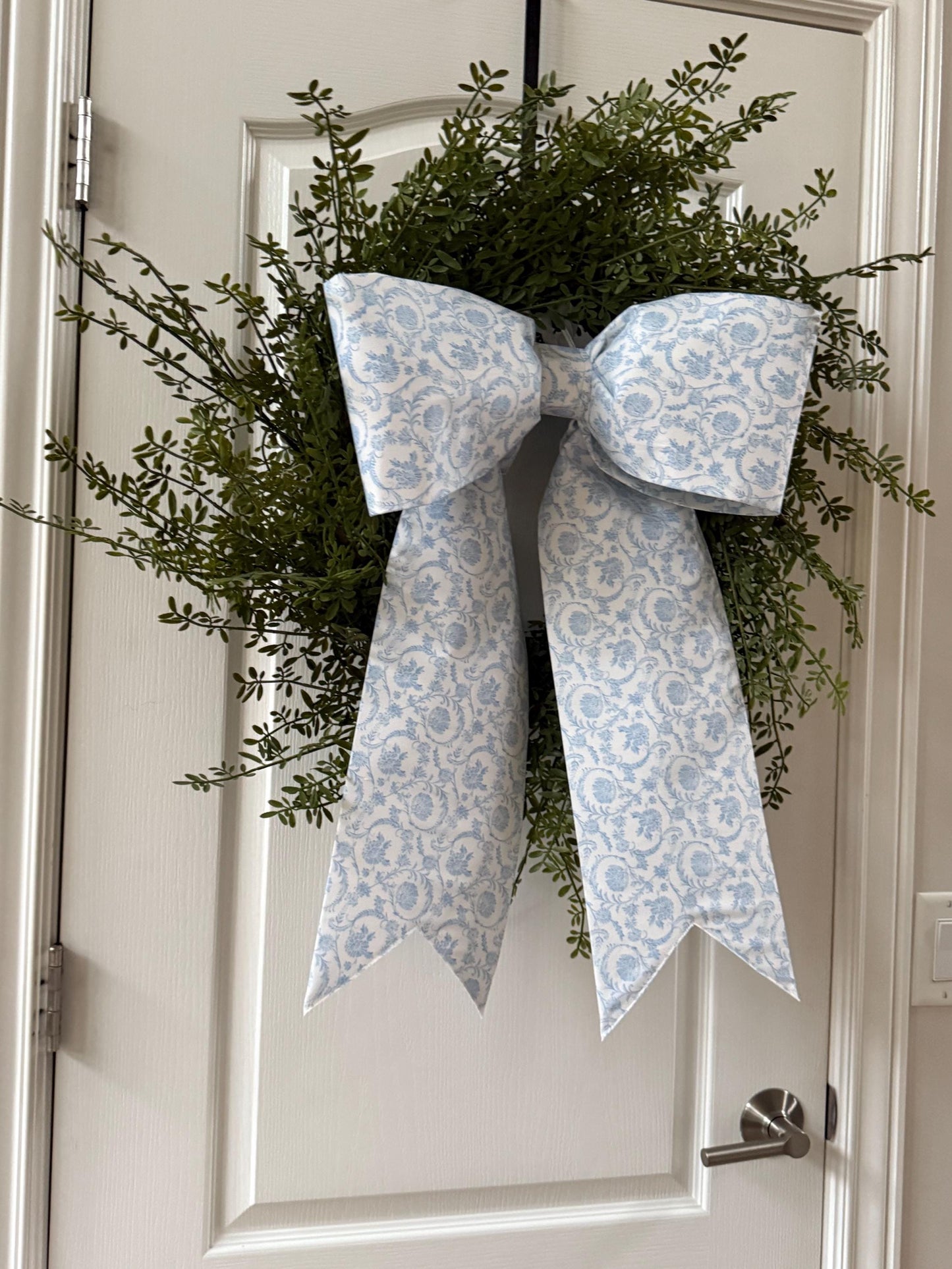 Chinoiserie Bow