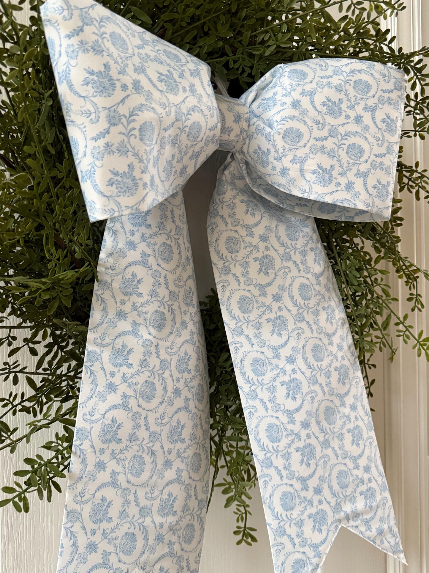 Chinoiserie Bow
