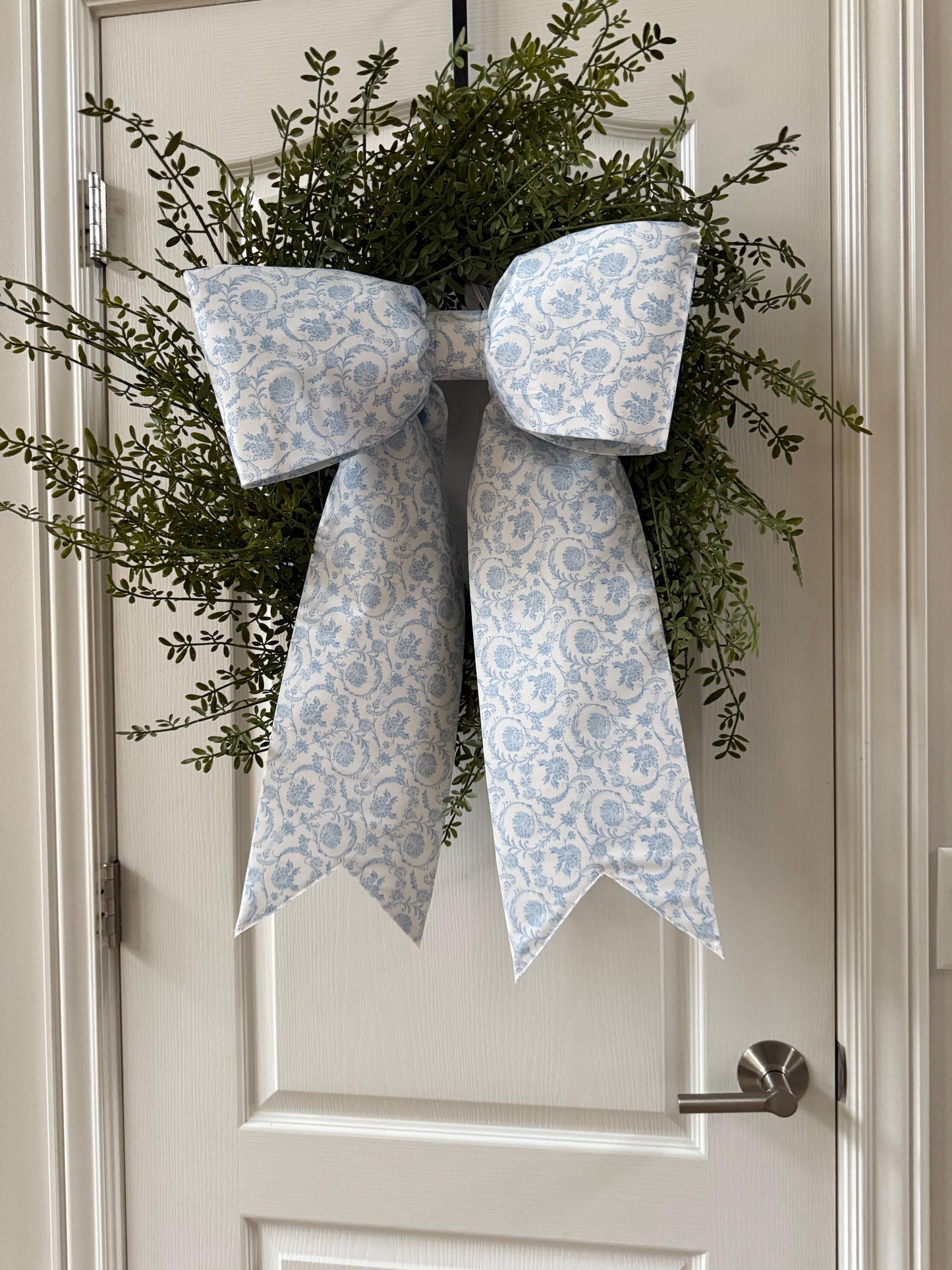 Chinoiserie Bow