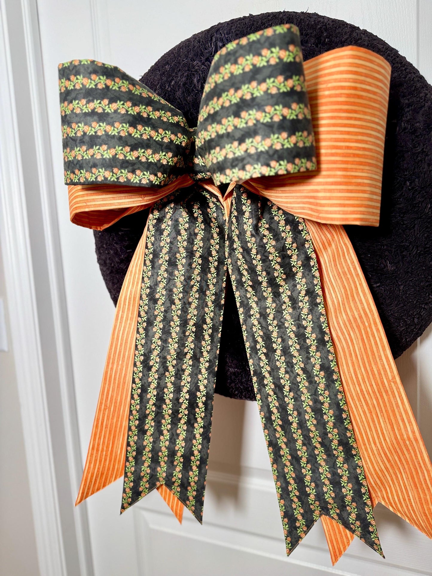Mini Jack-o’-Lantern Halloween double Bow – Black & Orange Front Door Decor, Wreath Bow, Classy Pumpkin Halloween Decor |Free shipping