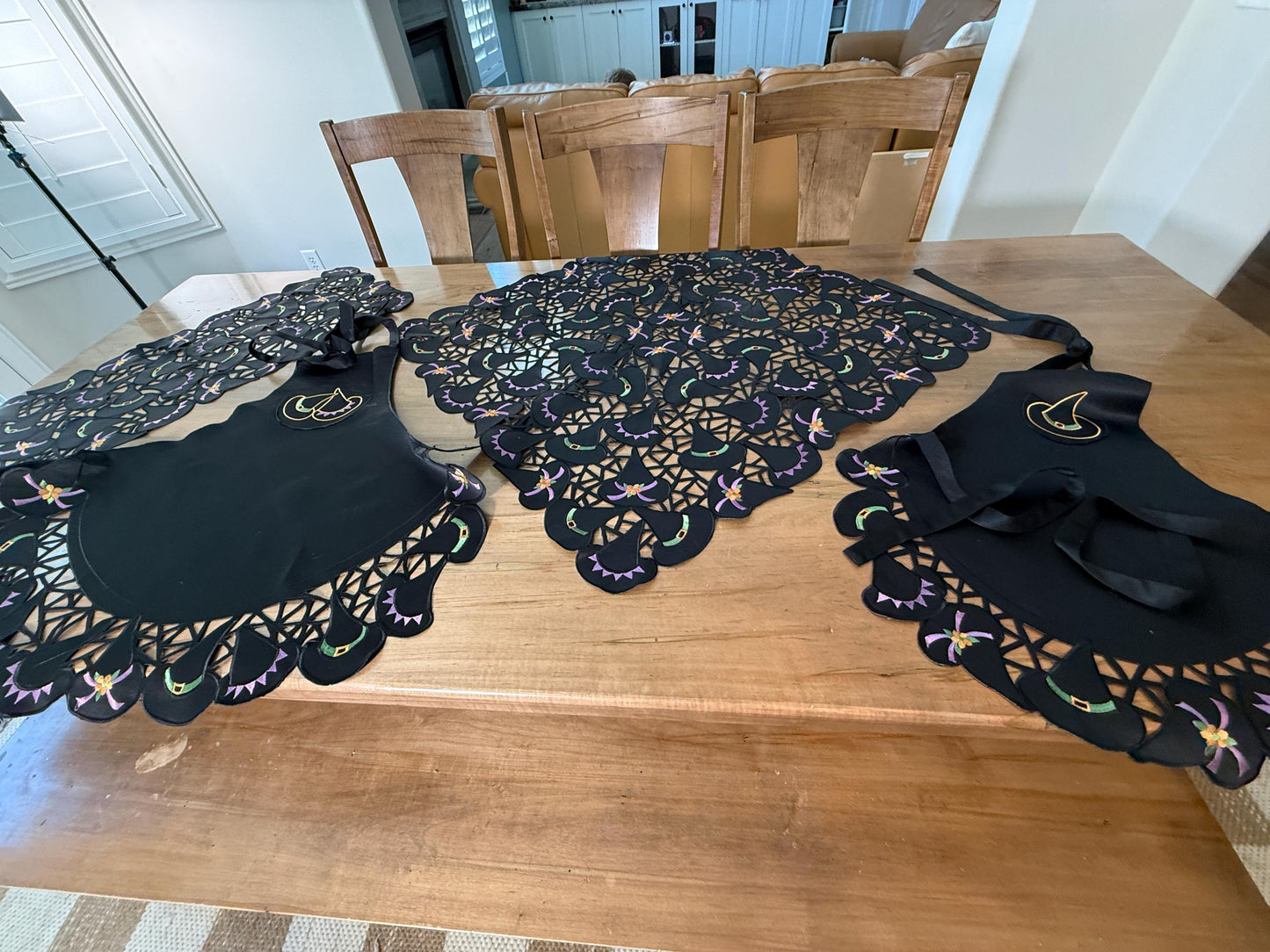 Witch Hat Embrodered Table Linens & Aprons – Halloween Embroidered