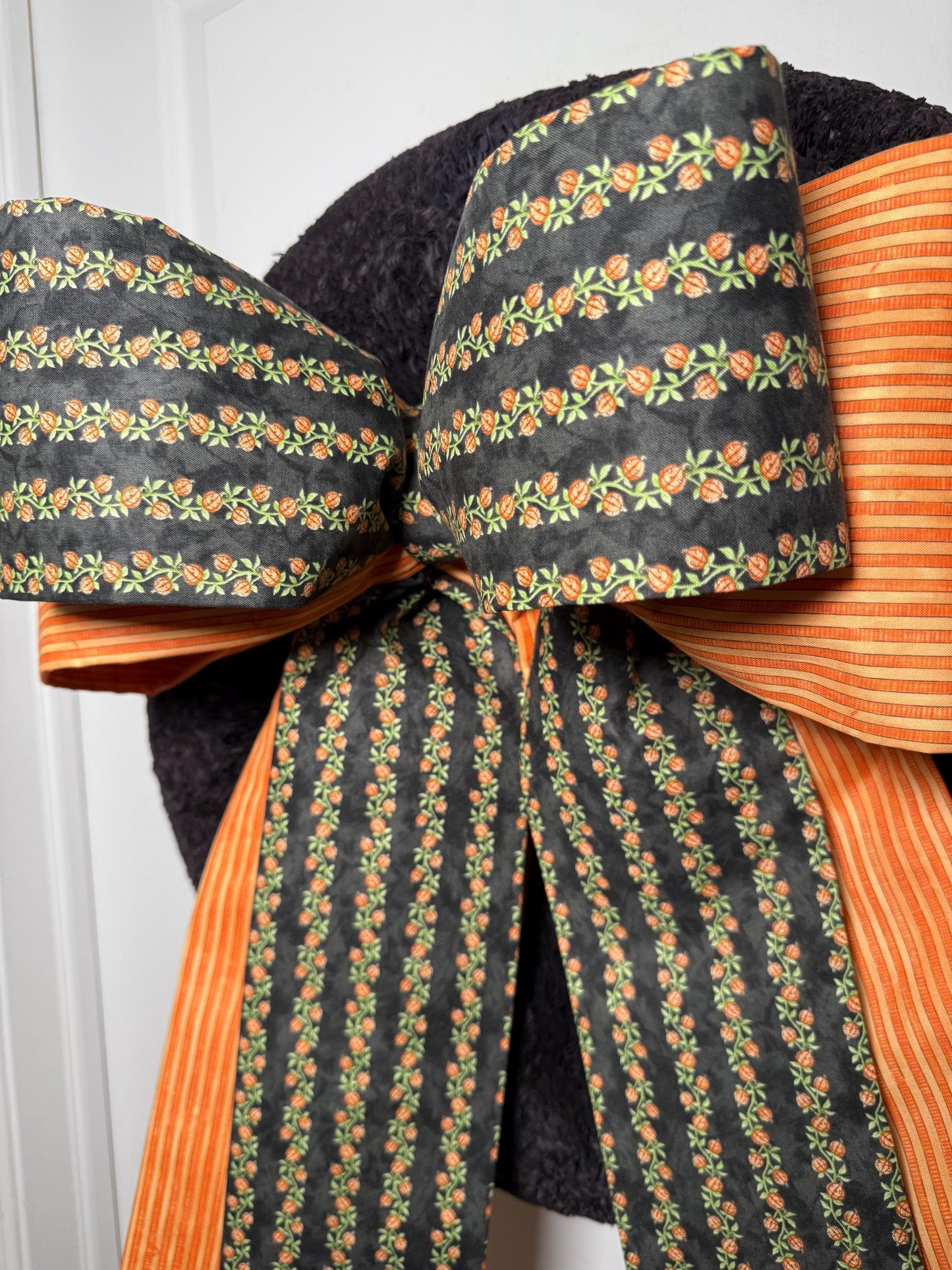 Mini Jack-o’-Lantern Halloween double Bow – Black & Orange Front Door Decor, Wreath Bow, Classy Pumpkin Halloween Decor |Free shipping